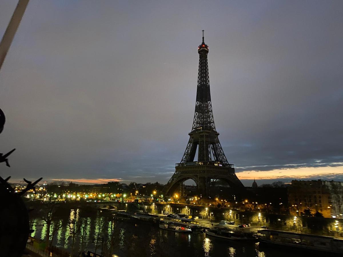 Eiffel Tower Romantic View Lägenhet Paris Exteriör bild